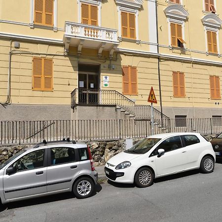 A&B Affittacamere A Boccadasse Génova Exterior foto